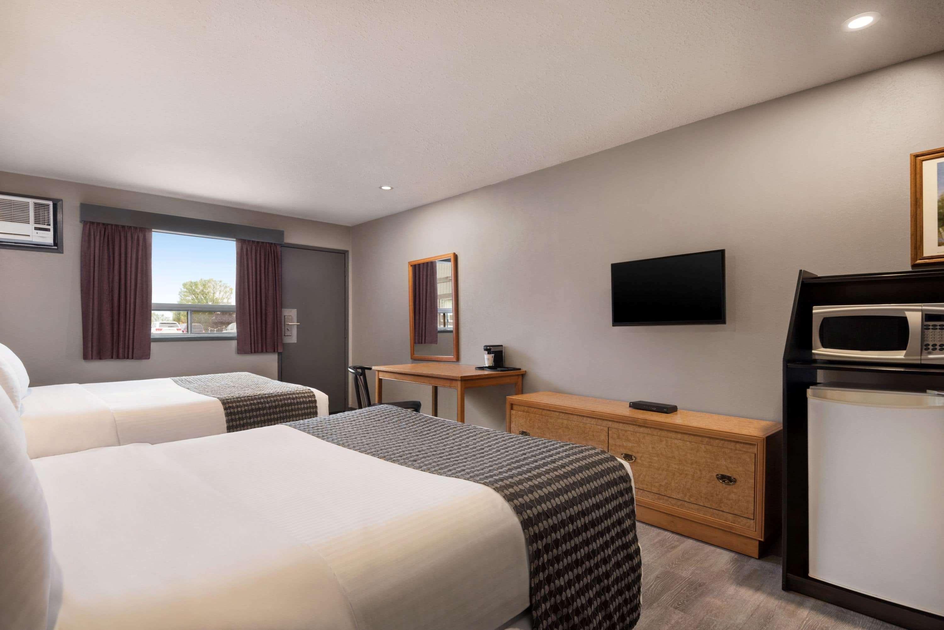 Travelodge By Wyndham Brandon Esterno foto