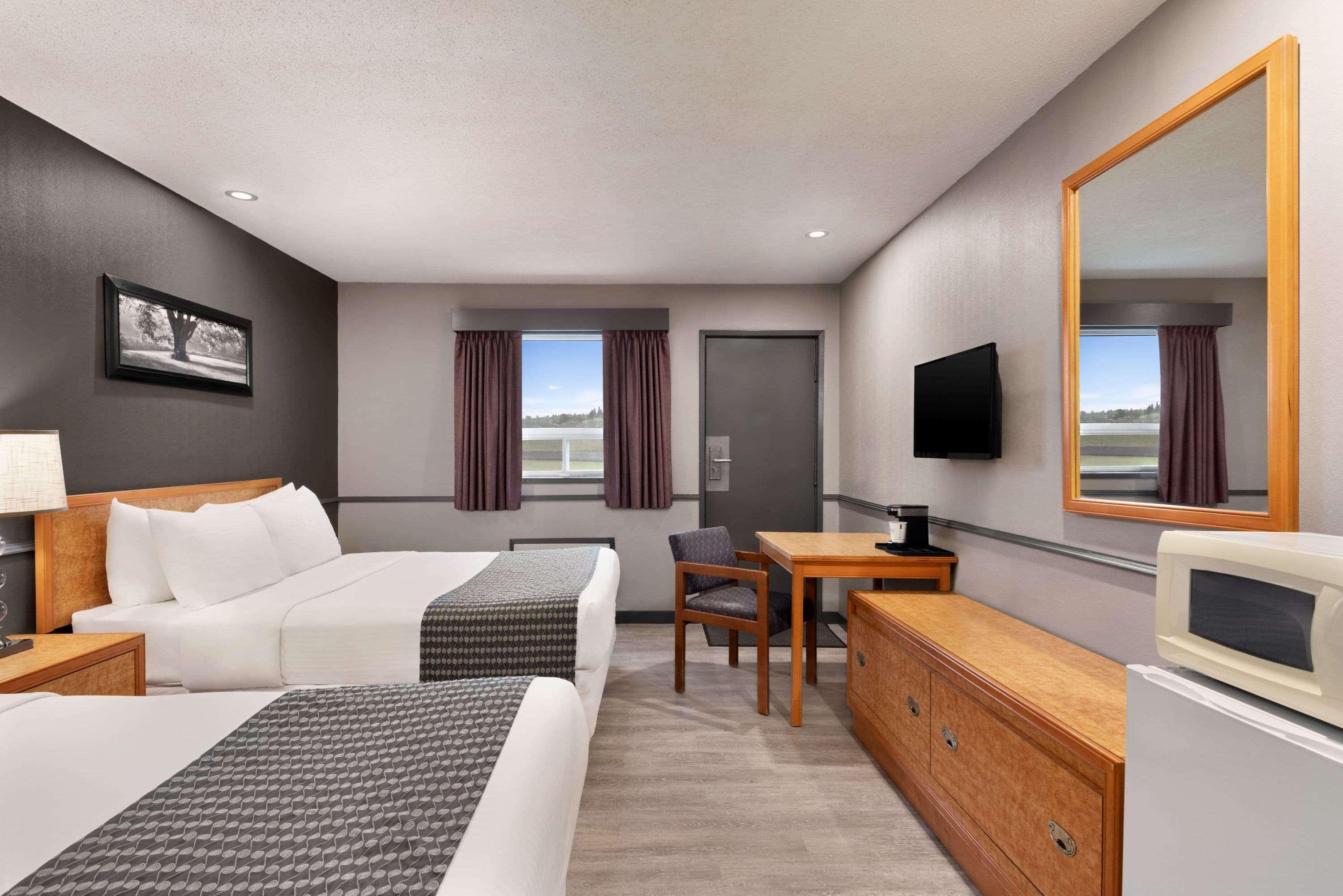 Travelodge By Wyndham Brandon Esterno foto
