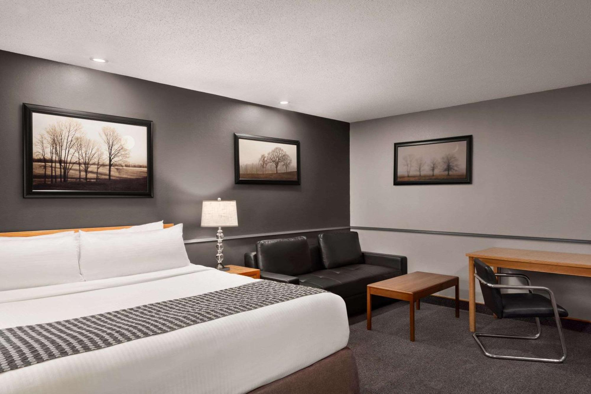 Travelodge By Wyndham Brandon Esterno foto